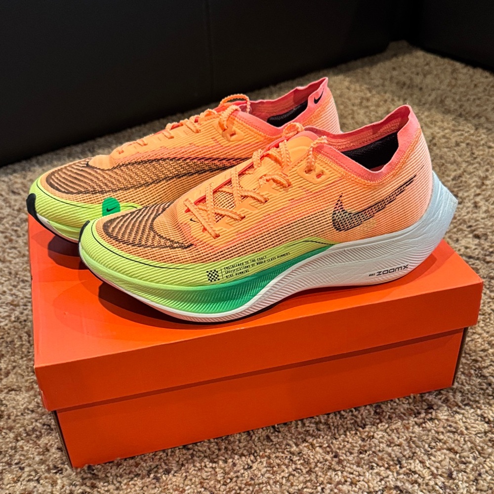 NIB Nike Women’s ZoomX Vaporfly Next% 2, Size 10